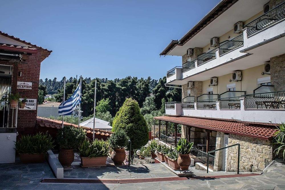 Hotel Ilios Kriopigi Esterno foto