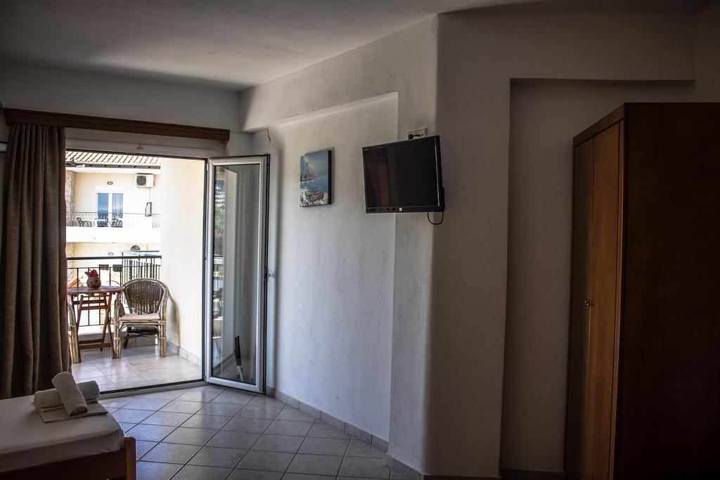 Hotel Ilios Kriopigi Esterno foto