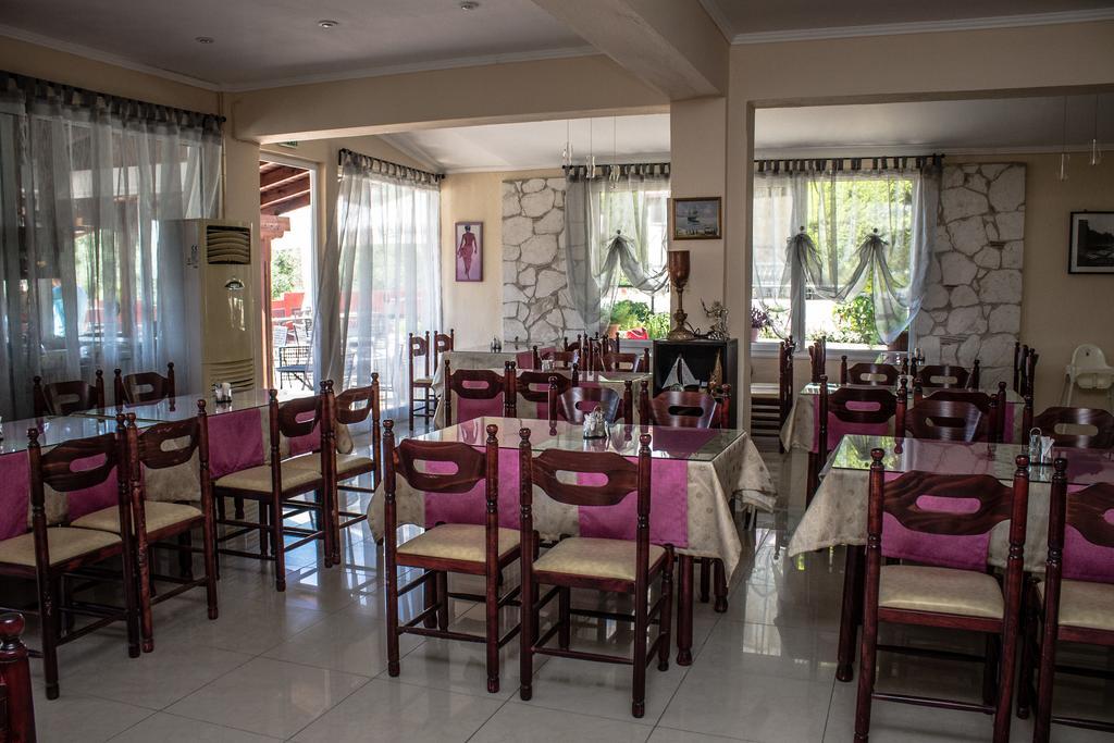 Hotel Ilios Kriopigi Esterno foto