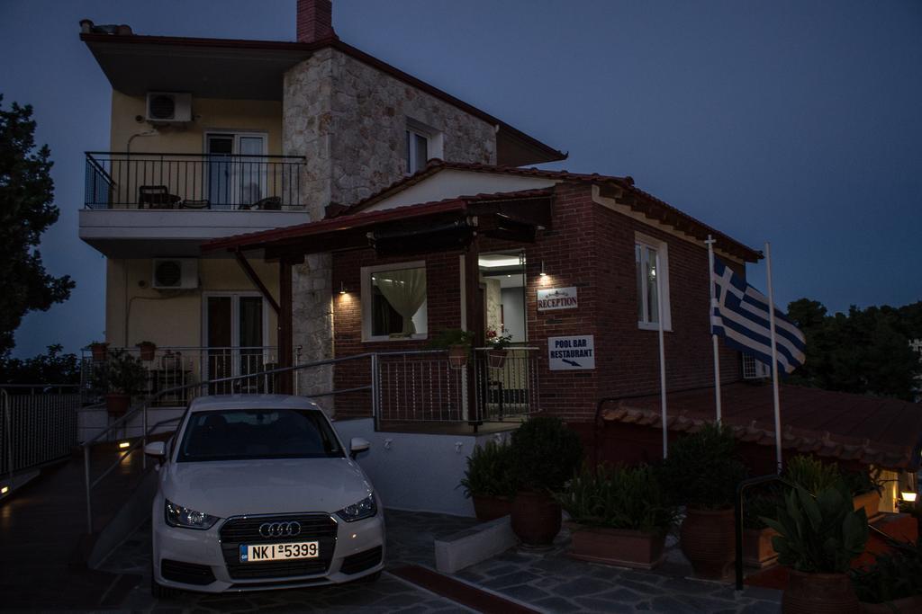 Hotel Ilios Kriopigi Esterno foto