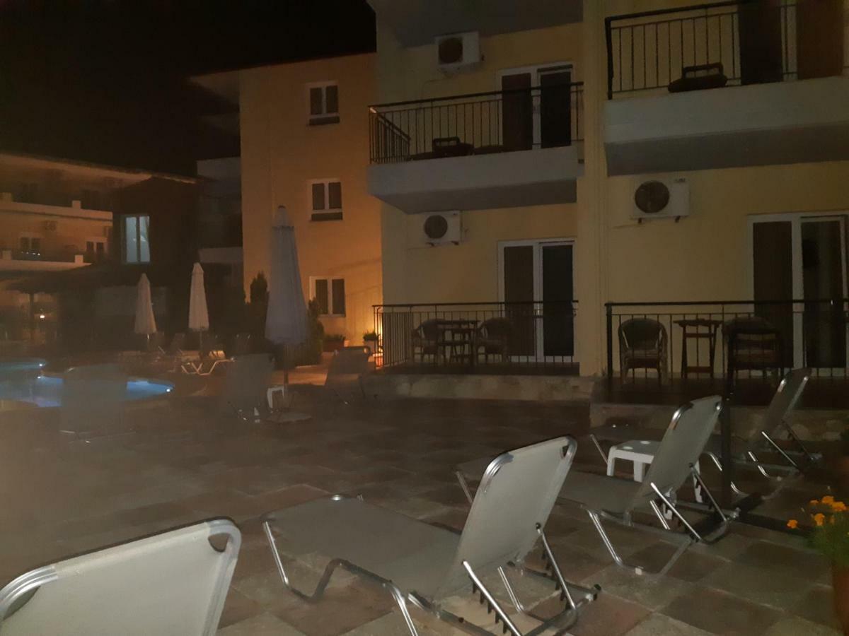 Hotel Ilios Kriopigi Esterno foto